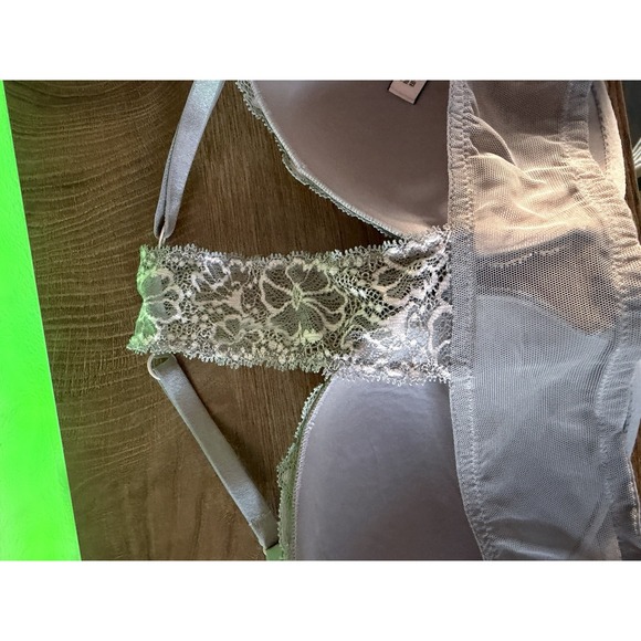 Victoria Secret Bra Women 36C Gray Lace Very Sexy Push Up Racerback Front Close - Picture 3 of 6